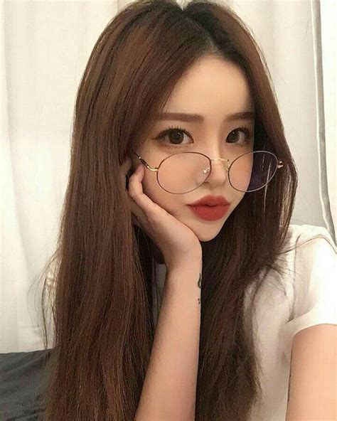 Koreli Kız Porno Freenbi